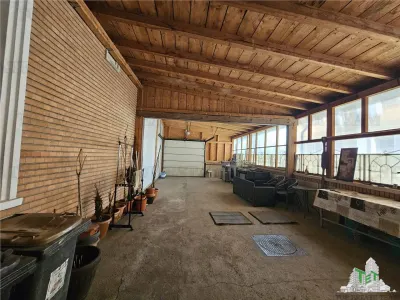 Casa spatioasa si versatila de vanzare in Eforie Nord - ideala pentru locuinta + afacere! - foto 19