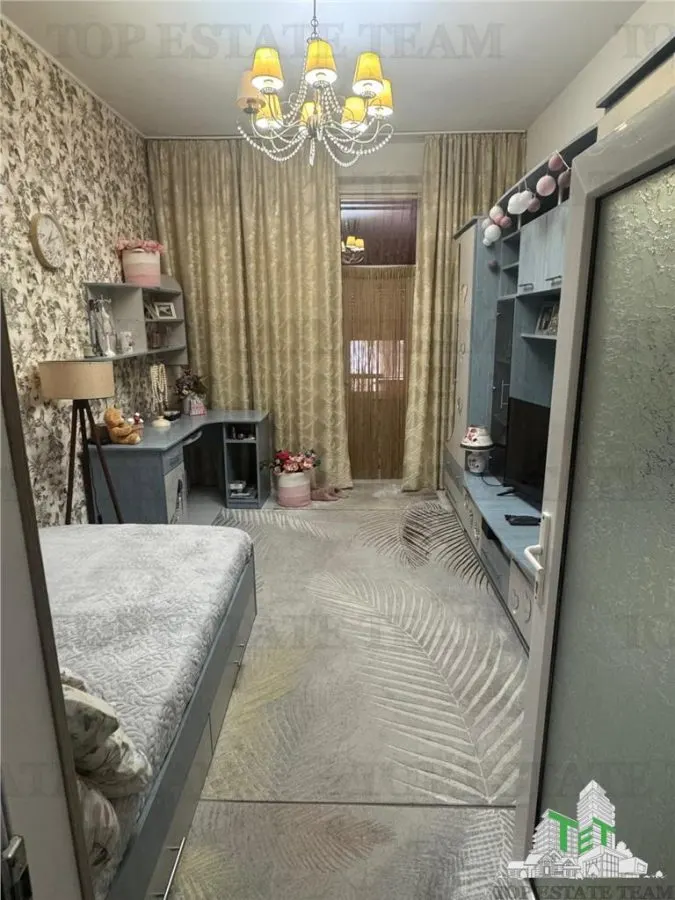 Casa spatioasa si versatila de vanzare in Eforie Nord - ideala pentru locuinta + afacere! - foto 6