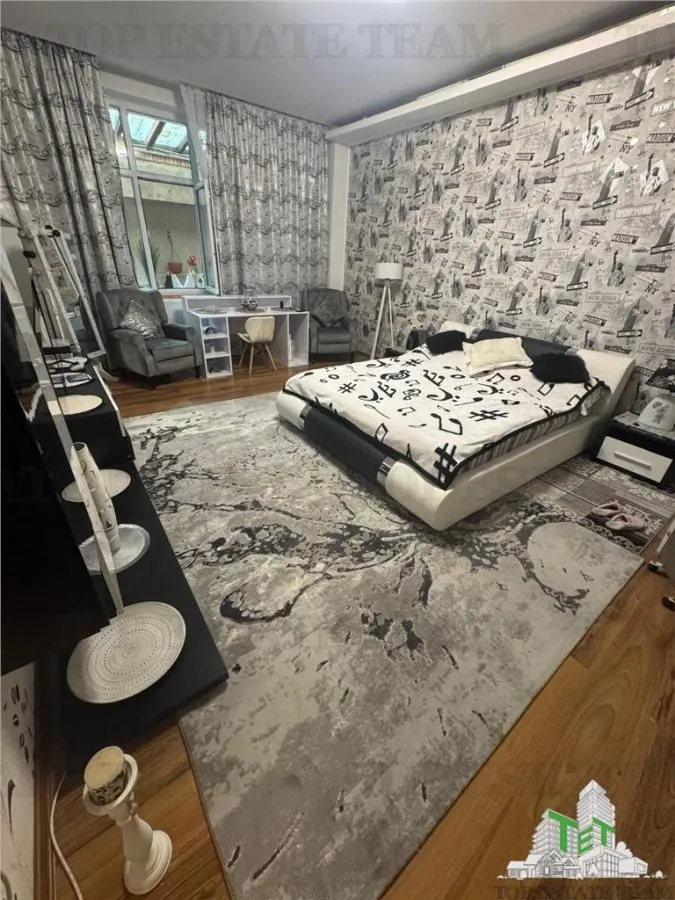 Casa spatioasa si versatila de vanzare in Eforie Nord - ideala pentru locuinta + afacere! - foto 7