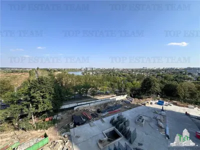 Apartament premium cu 4 camere si Terasa 40mp - foto 3