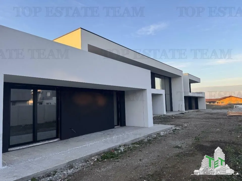 Casa de lux moderna cu 12 camere si piscina - Design minimalist inspirat din Miami | 1167 mp utili pe teren de 4000 mp - foto 10