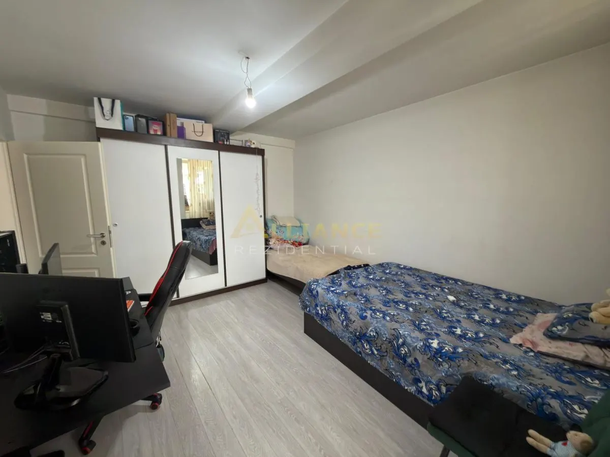 Apartament 2 camere - 58 mp - Etaj 5 cu lift - Pret negociabil - foto 3