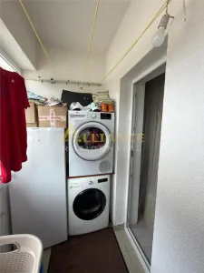 Apartament 2 camere - 58 mp - Etaj 5 cu lift - Pret negociabil - foto 8