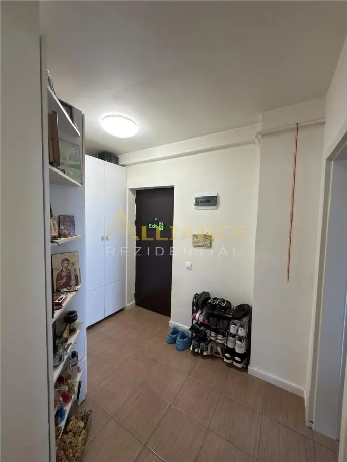 Apartament 2 camere - 58 mp - Etaj 5 cu lift - Pret negociabil - foto 10