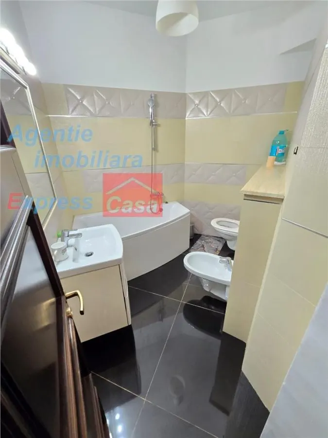 Apartament de vanzare: 2 camere, loc de parcare inclus, Moara de Vant - foto 5