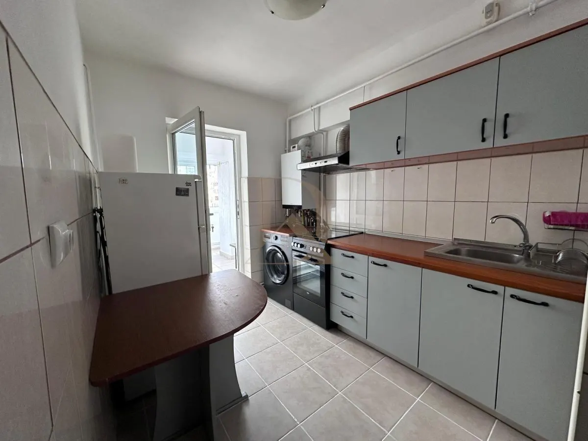 De închiriat ! Centru Hala Centrala , apartament 1 camera 44 mp - foto 11