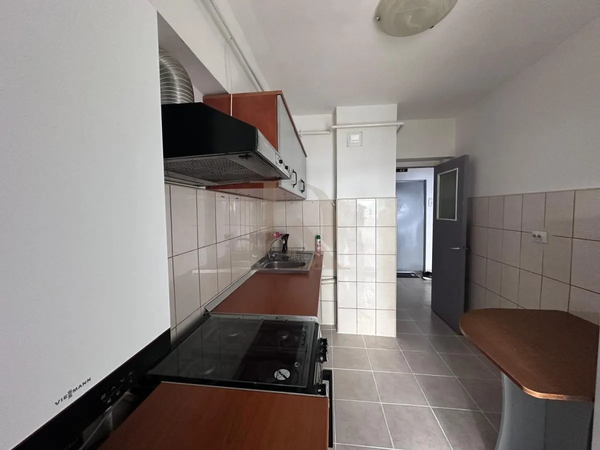 De închiriat ! Centru Hala Centrala , apartament 1 camera 44 mp - foto 9
