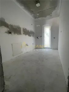 Garsoniera I Metrou Aparatorii Patriei - foto 9