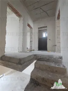Modern 4-Bedroom Duplex in Central Chiajna - foto 3