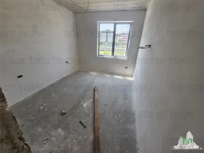 Modern 4-Bedroom Duplex in Central Chiajna - foto 10