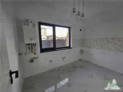 Premium Triplex Villa with Underfloor Heating in Chiajna - foto 7