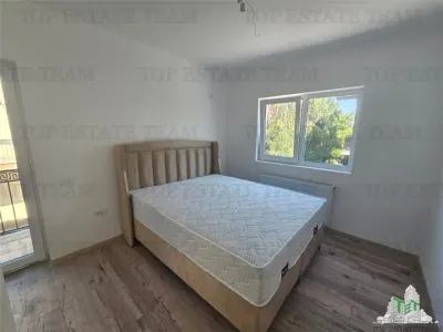Semi-Detached Villa, 4 Bedrooms + Attic in Roșu - foto 9