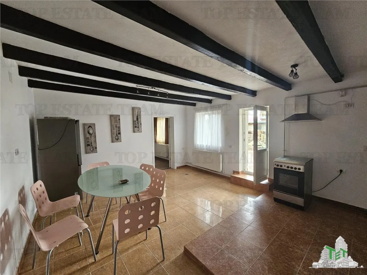 5-Bedroom Villa for Sale with Underground Garage in Chiajna - foto 2