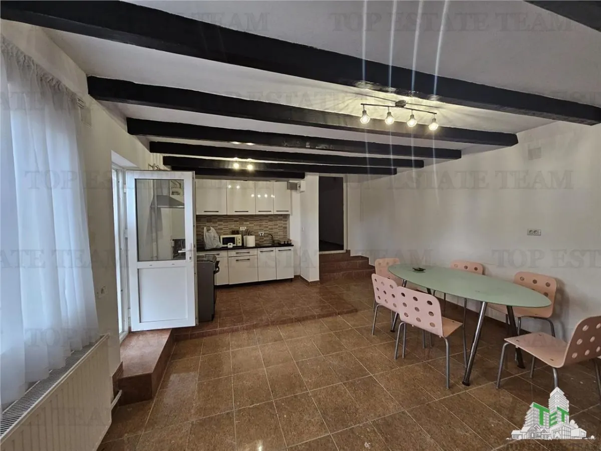 5-Bedroom Villa for Sale with Underground Garage in Chiajna - foto 5