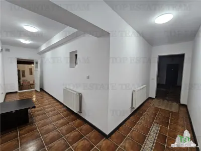 5-Bedroom Villa for Sale with Underground Garage in Chiajna - foto 8