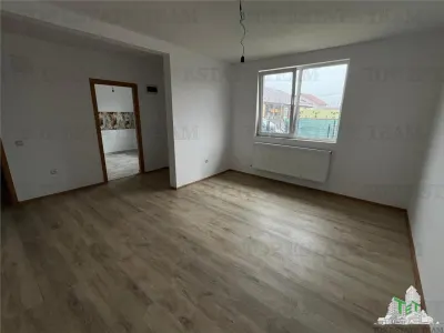 Completed 4-Bedroom House with Heat Pump in Ciorogarla - foto 2