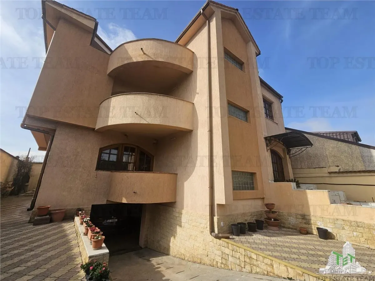 7-Bedroom House, Exceptional and Spacious - Km 4-5 Area, Constanta - foto 1