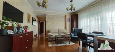 Three-Bedroom Apartment Otopeni - Central - Otopeni