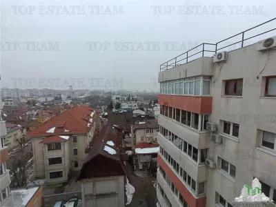 3-Bedroom Apartment for Sale, Ion Mihalache, Rear View - foto 11