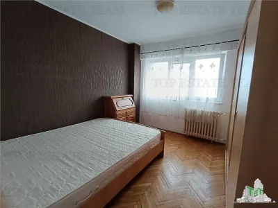 3-Bedroom Apartment for Sale, Ion Mihalache, Rear View - foto 3