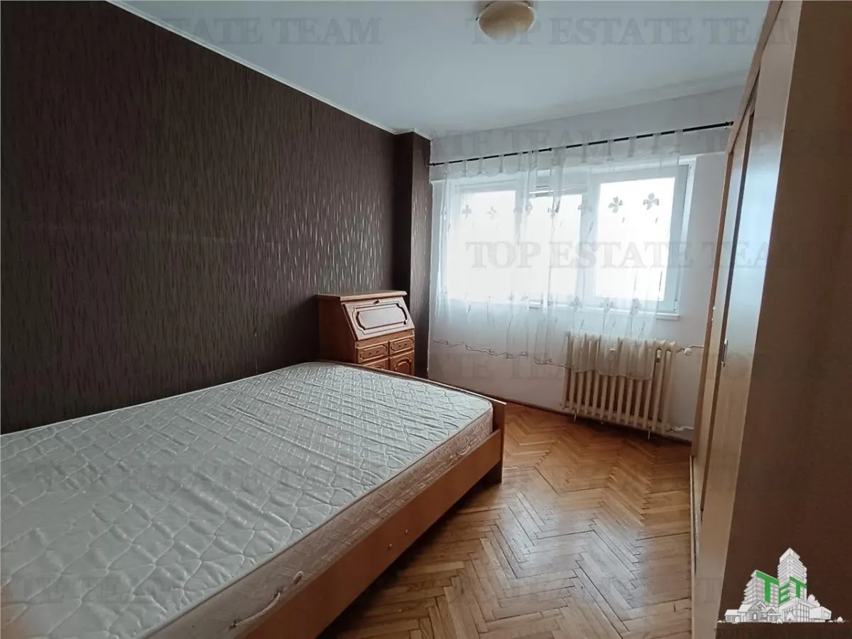 3-Bedroom Apartment for Sale, Ion Mihalache, Rear View - foto 3