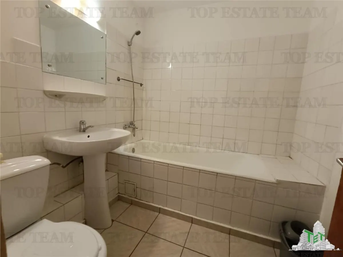 3-Bedroom Apartment for Sale, Ion Mihalache, Rear View - foto 9