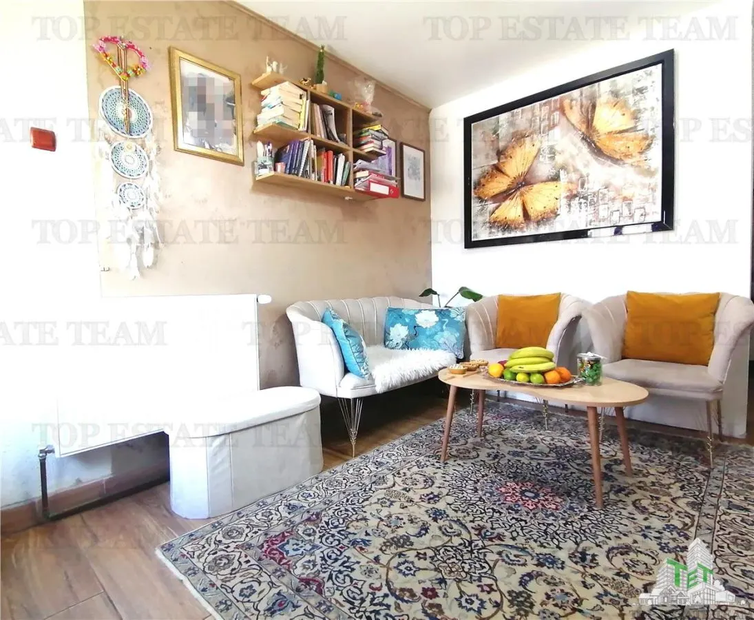 Spacious Two-Building House, 1600 sqm Plot with Direct A3/A7 Access, Adjacent Snagov - foto 1