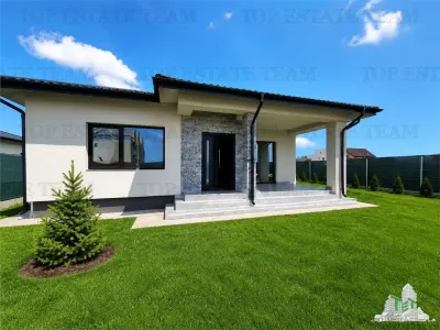 Single-Storey House for Sale | Exceptional Location | Lake Views | Corbeanca, Ostratu - Corbeanca