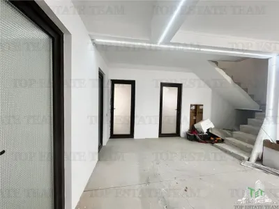 Ground Floor + First Floor House, 8 Rooms—All Utilities Connected - foto 6