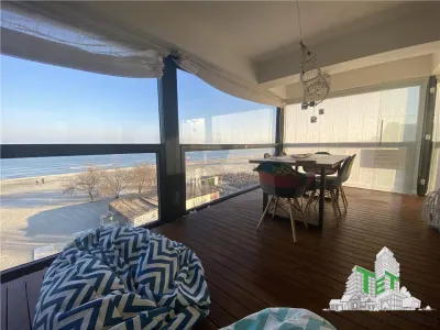 4-Bedroom Apartment – Beachfront, Direct Sea View – Mamaia Nord, Navodari - Navodari