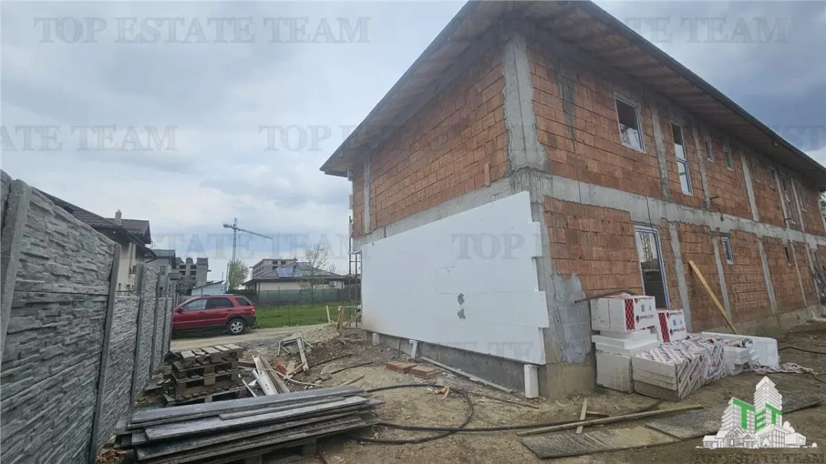 4-Bedroom Villa with Underfloor Heating in Militari Residence - foto 4