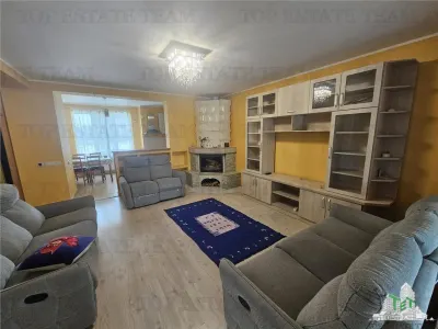 274 sqm Villa with Solar Panels and Garage in Ciorogarla - foto 2