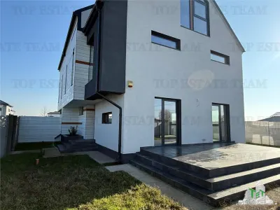 Premium Villa with Photovoltaic Panels, 15 Minutes from Bucharest - foto 11