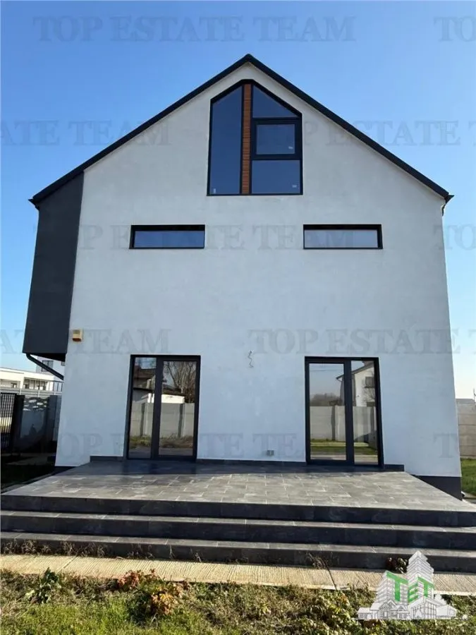 Premium Villa with Photovoltaic Panels, 15 Minutes from Bucharest - foto 15