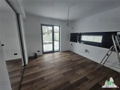 Premium Villa with Photovoltaic Panels, 15 Minutes from Bucharest - foto 4