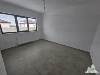 Single-Storey House with 450m² Plot, 15 Minutes from Bucharest - foto 2