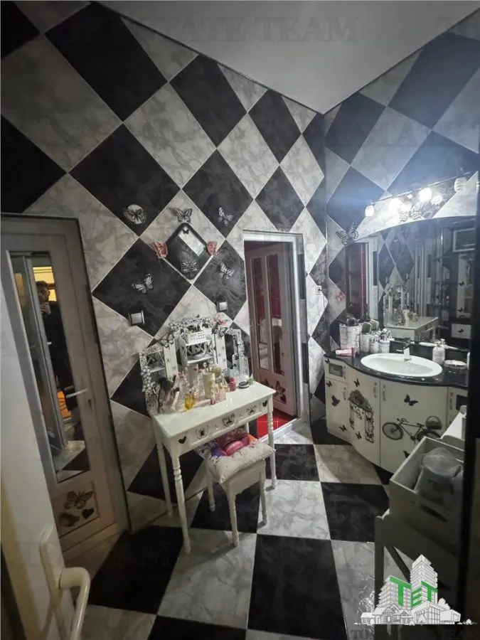 3-Bedroom Ground Floor Apartment with Garage, Eforie Nord, Constanța - foto 7