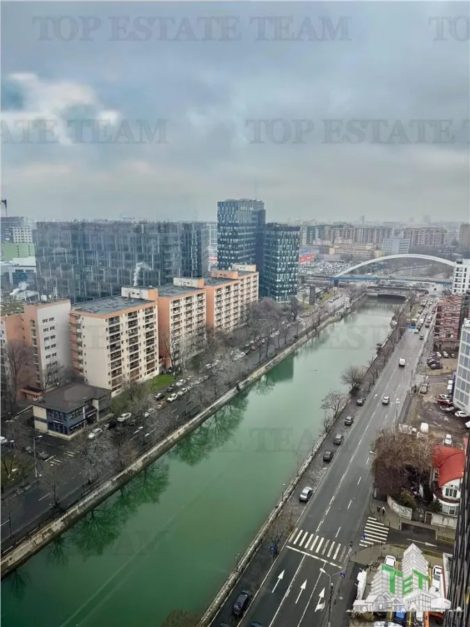 Premium Office Space for Rent with Panoramic Views in Sector 6 - foto 2