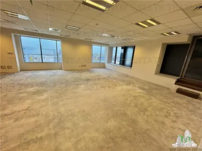 Premium Office Space for Rent with Panoramic Views in Sector 6 - foto 17