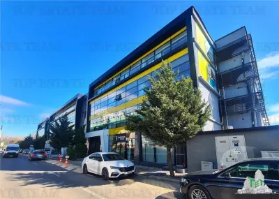 110 sqm Office Space in Otopeni, Adjacent to Airport - foto 6
