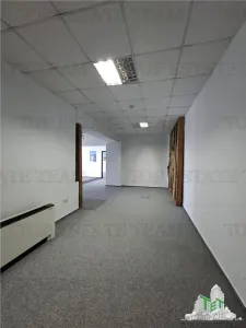 110 sqm Office Space in Otopeni, Adjacent to Airport - foto 7