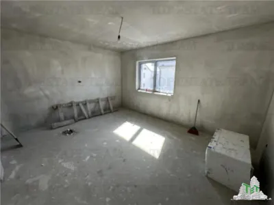 Charming 4-Bedroom Villa with Spacious Garden, All Utilities, Bragadiru - foto 9