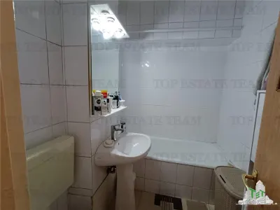 Three-Bedroom Apartment for Sale, Ion Mihalache – Piața 1 Mai - foto 7