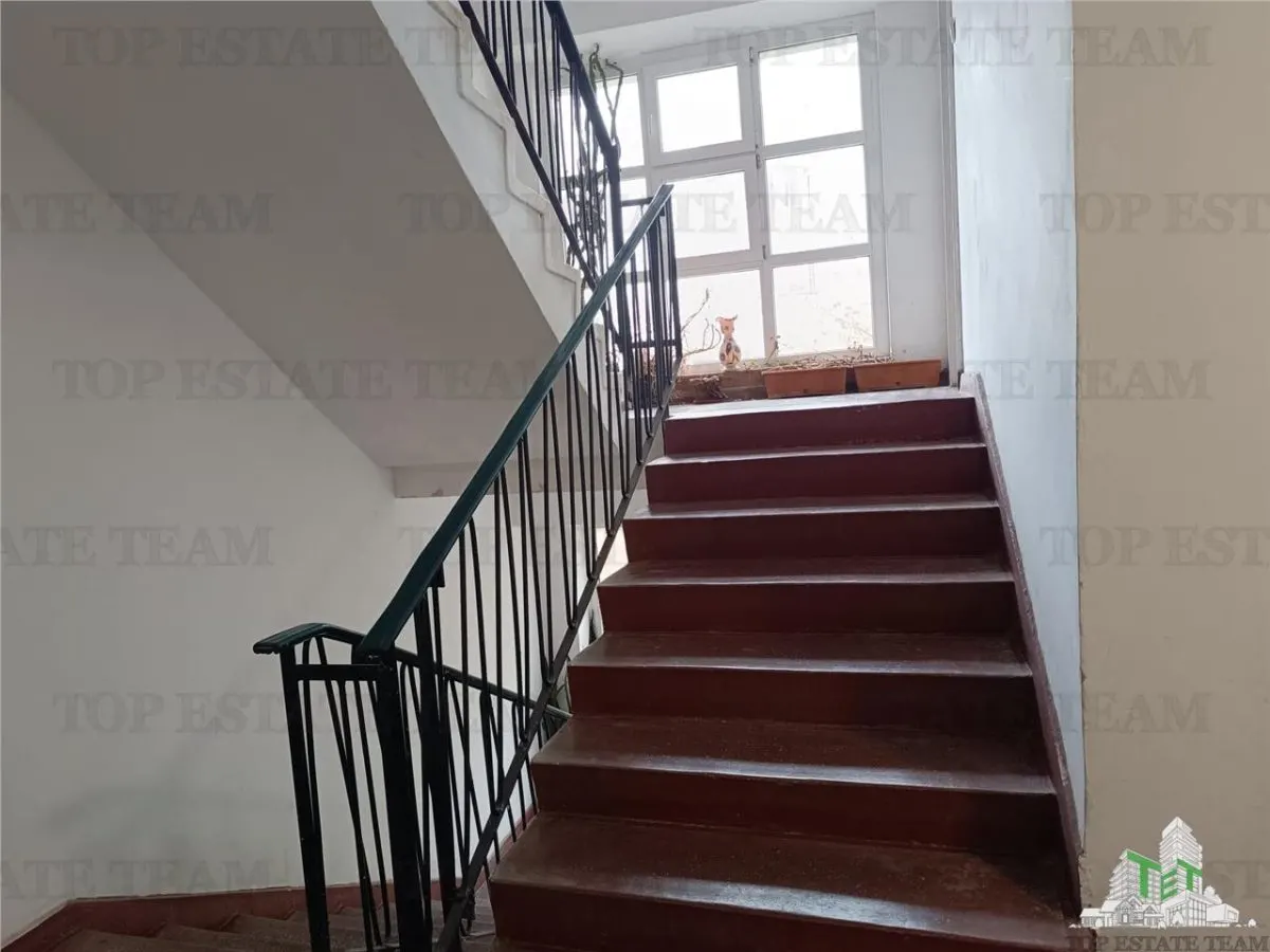 Three-Bedroom Apartment for Sale, Ion Mihalache – Piața 1 Mai - foto 8