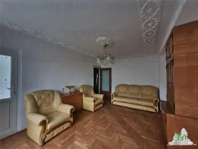 5-Bedroom Duplex with Separate Entrances near Beach, Mangalia Saturn - foto 2
