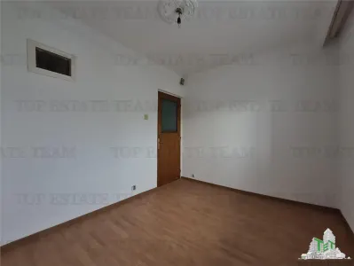 5-Bedroom Duplex with Separate Entrances near Beach, Mangalia Saturn - foto 15