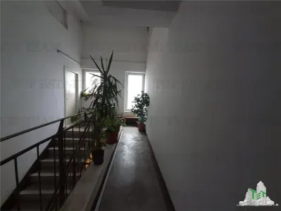 5-Bedroom Duplex with Separate Entrances near Beach, Mangalia Saturn - foto 18