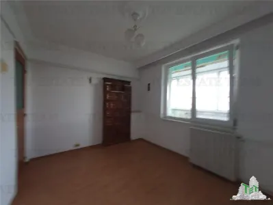 5-Bedroom Duplex with Separate Entrances near Beach, Mangalia Saturn - foto 23
