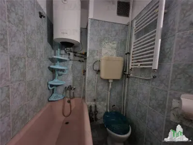 5-Bedroom Duplex with Separate Entrances near Beach, Mangalia Saturn - foto 8