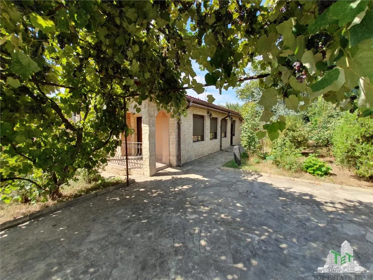 Exceptional Detached House with Generous Grounds in Techirghiol - foto 1